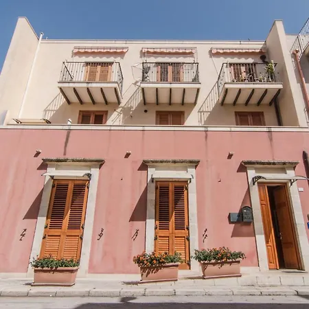 Galatea Grande Apartman *